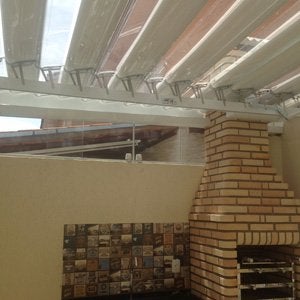 City Jaragua - Cobertura abre e fecha sob churrasqueira