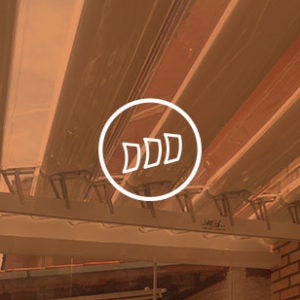 Cobertura Abre e Fecha de Policarbonato Mista